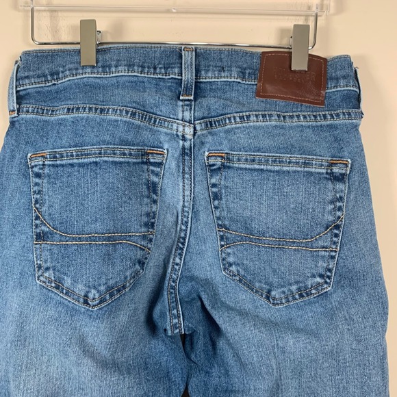 Hollister Straight Epic Flex Medium Wash Jeans 26x30 - Picture 3 of 9